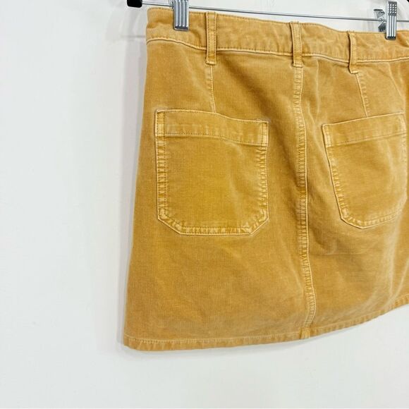 American Eagle Golden Tan Corduroy Patch Pocket Super Stretch Mini Skirt - Picture 7 of 16